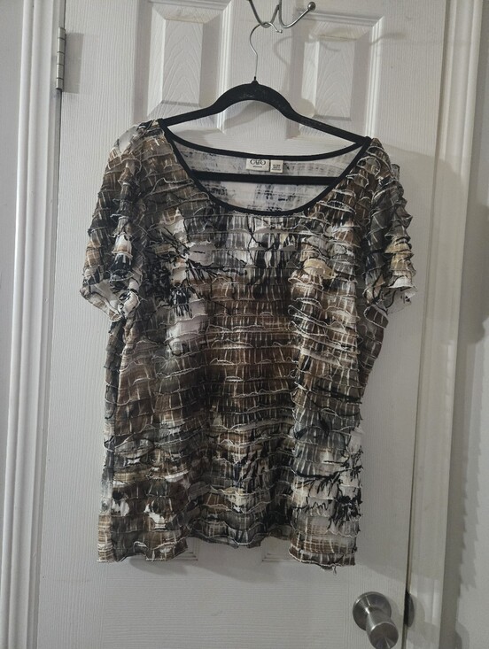 Cato Tops - 18/20w Cato stretchy blouse